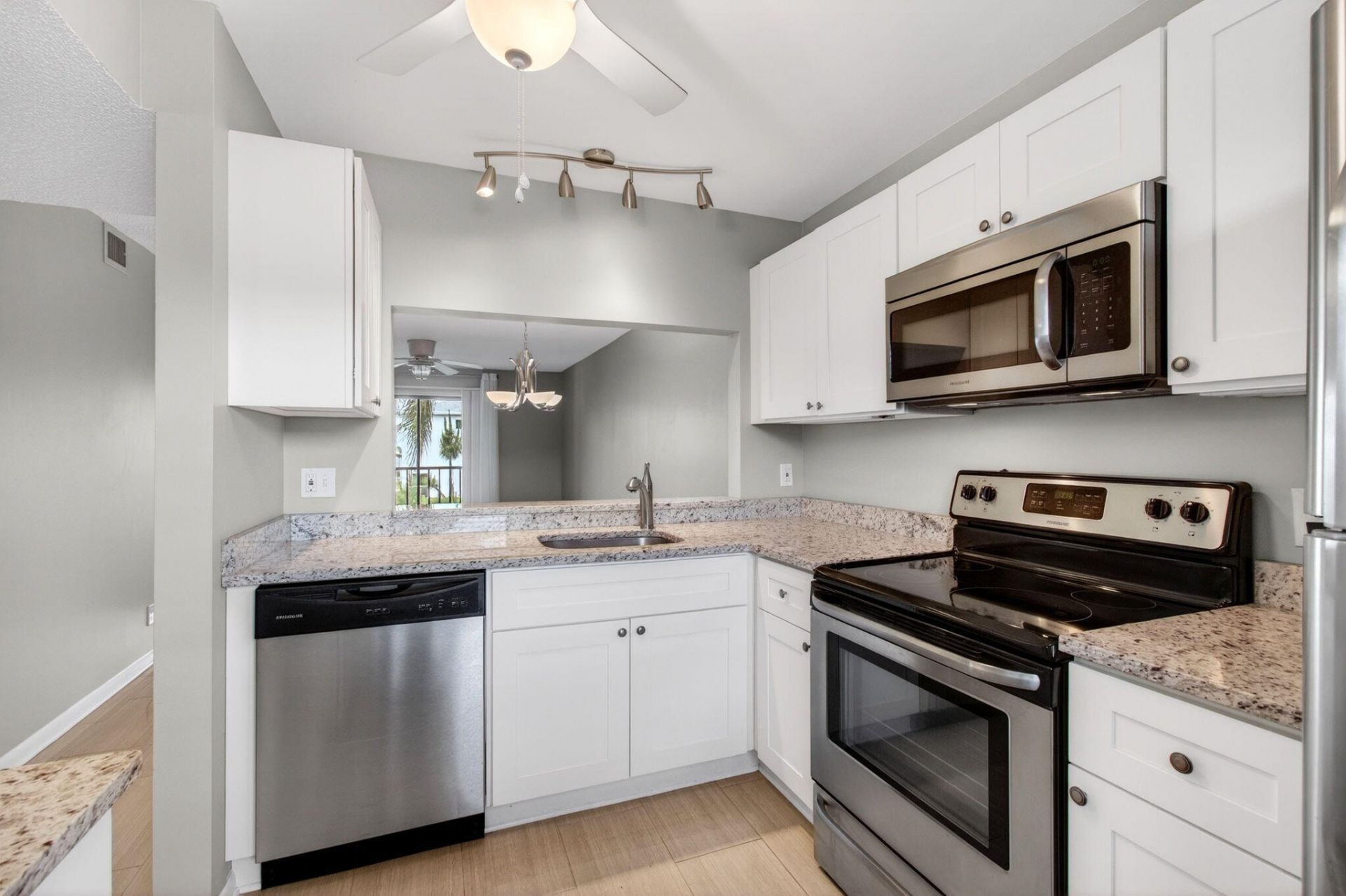 7245 Golf Colony Court, Unit 205, Lake Worth, FL 33467 Photo