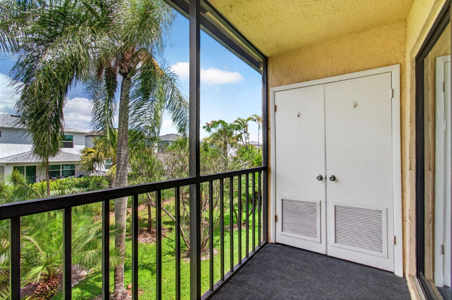 7245 Golf Colony Court, Unit 205, Lake Worth, FL 33467 Photo