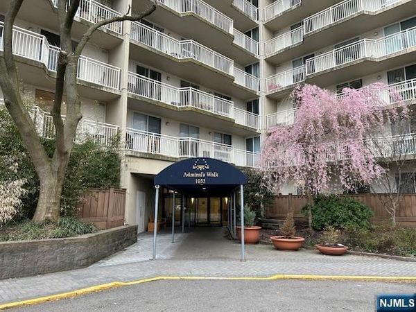 1055 River Road 501, Unit 501, EDGEWATER, NJ 07020