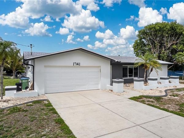 1741 SE 29th LN, CAPE CORAL, FL 33904