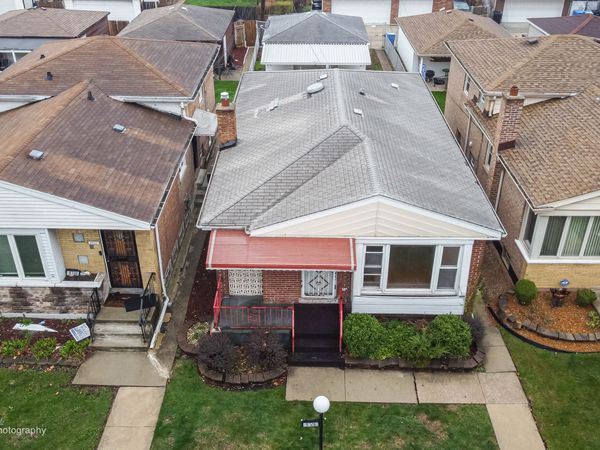 9726 S La Salle Street, Chicago, IL 60628