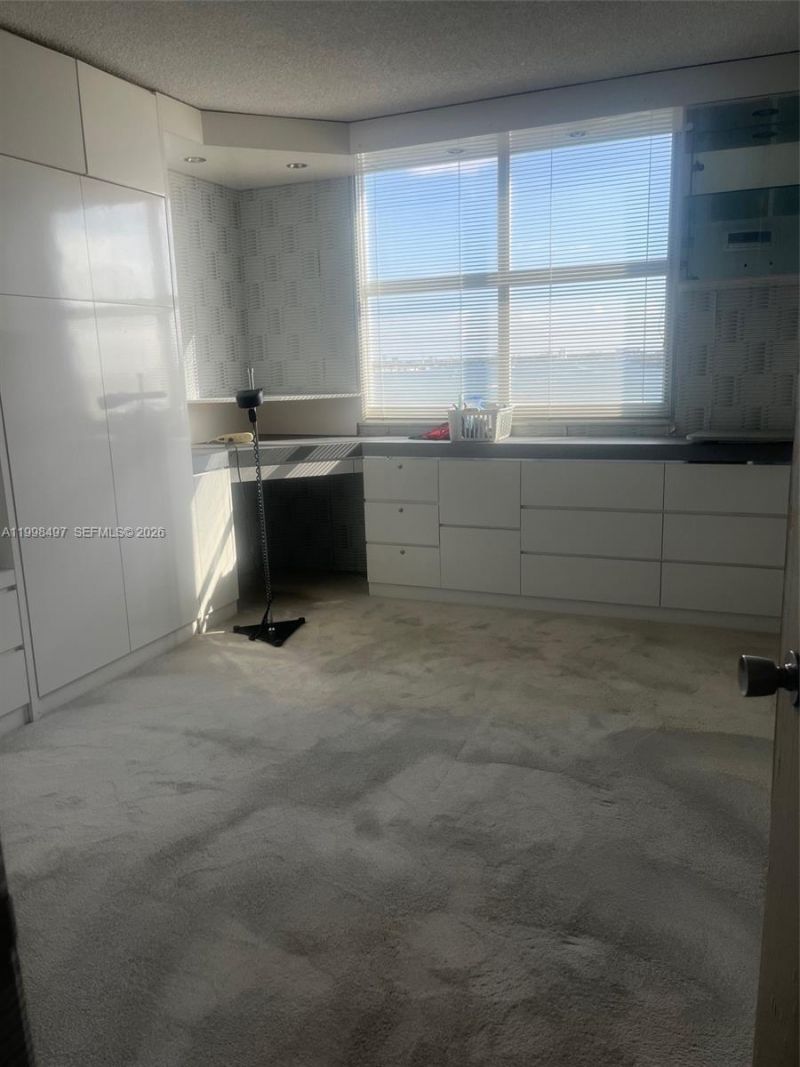 300 Bayview Dr, Unit 516, Sunny Isles Beach, FL 33160 Photo