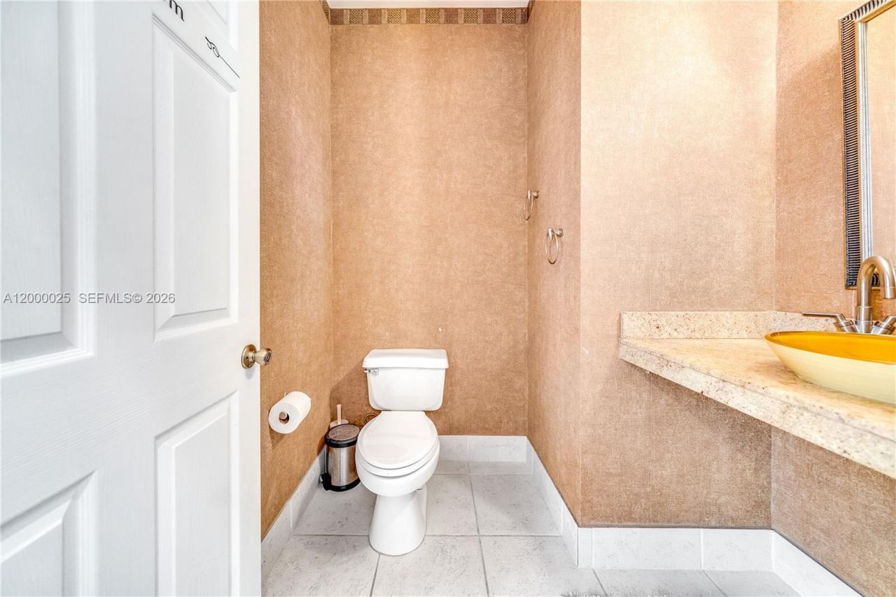 1241 S 13th Ave, Unit 1241, Hollywood, FL 33019 Photo