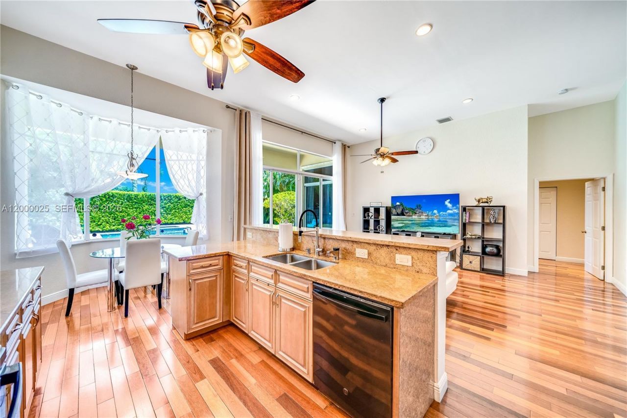 1241 S 13th Ave, Unit 1241, Hollywood, FL 33019 Photo