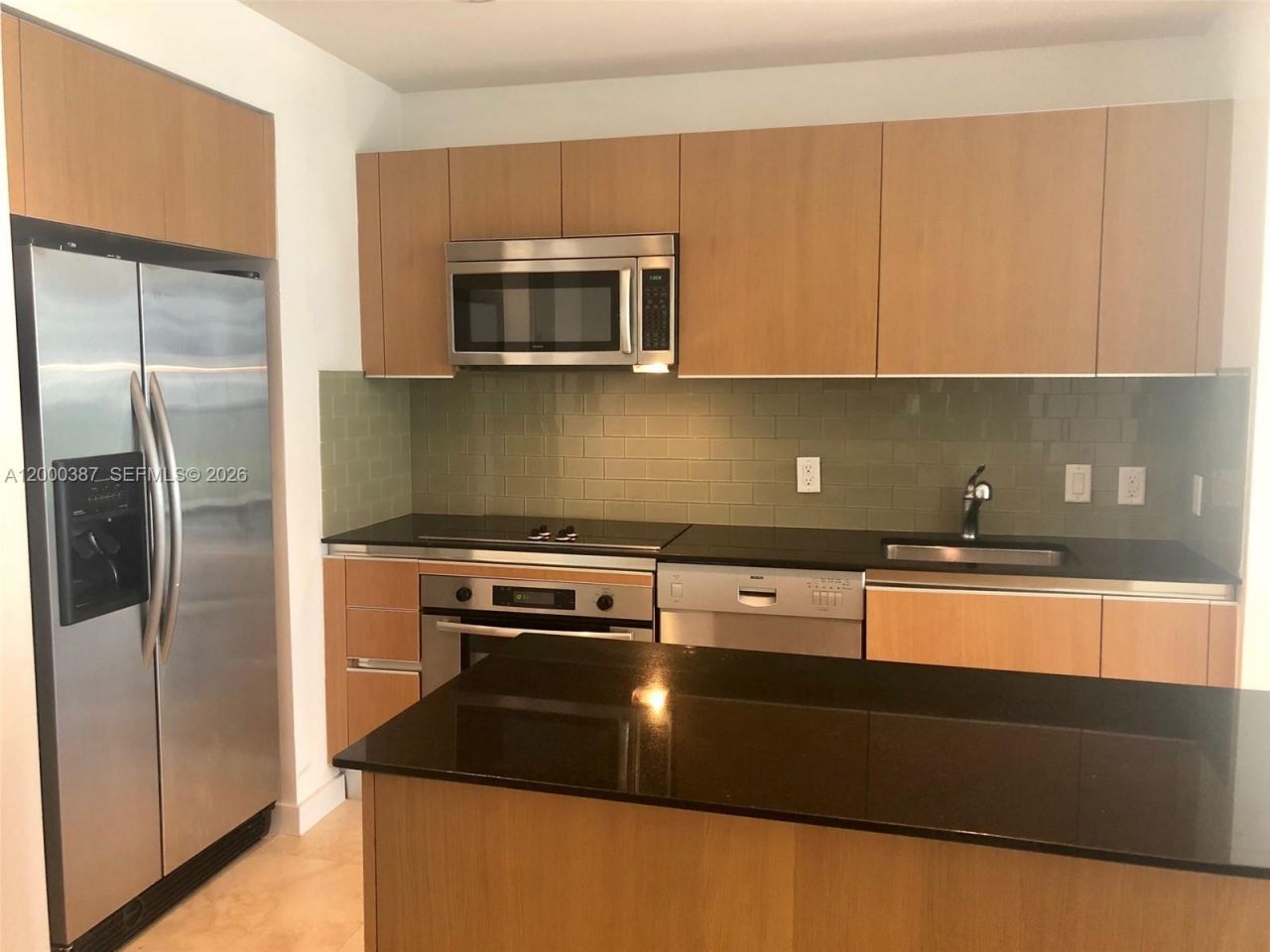 1050 Brickell Av, Unit 1408, Miami, FL 33131 Photo