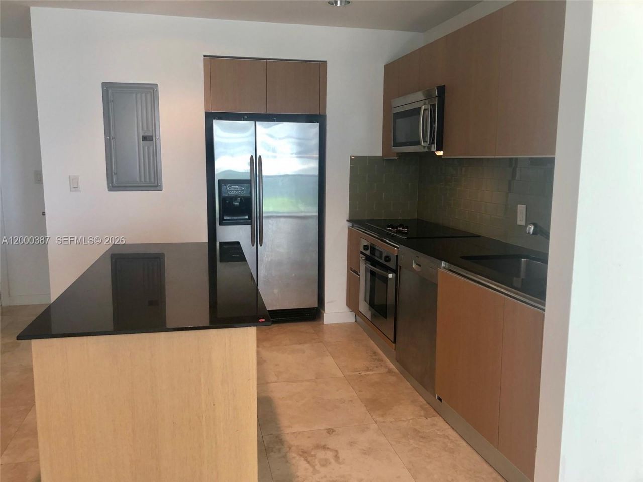 1050 Brickell Av, Unit 1408, Miami, FL 33131 Photo