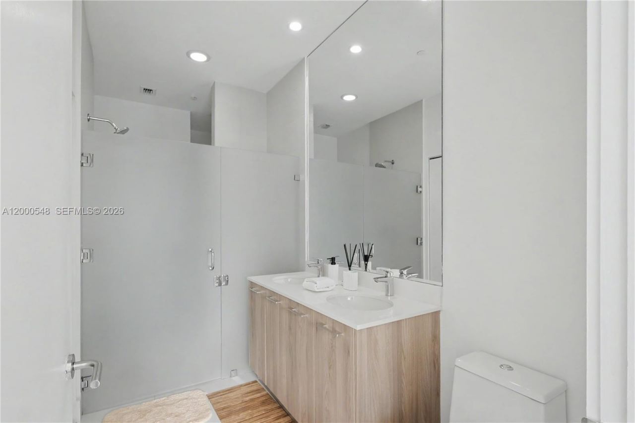 501 NE 31st St, Unit 302, Miami, FL 33137 Photo