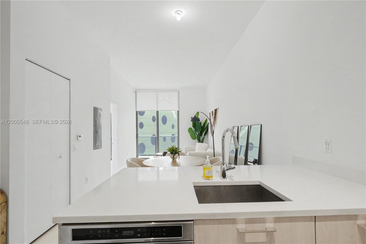 501 NE 31st St, Unit 302, Miami, FL 33137 Photo