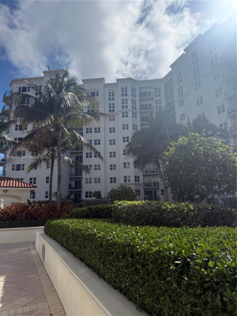 20000 E Country Club Dr, Unit PH09, Aventura, FL 33180 Photo