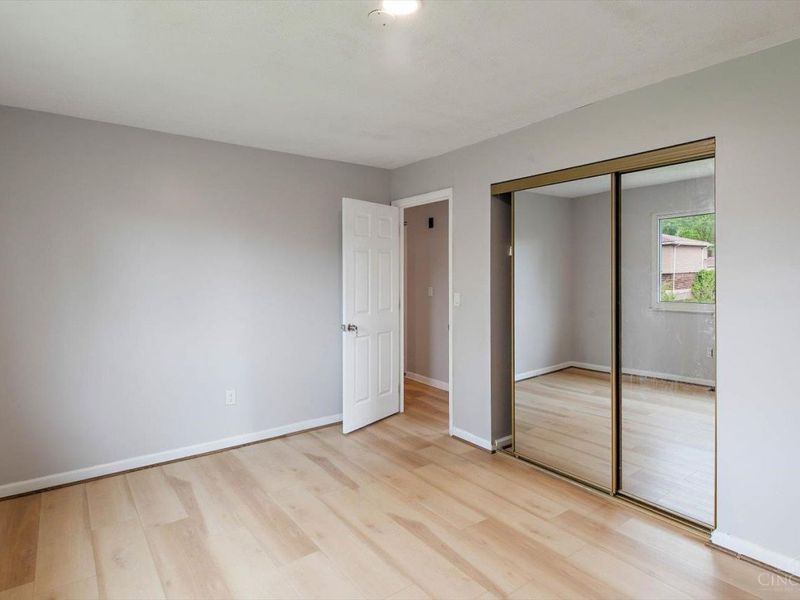 9925 Grasscreek Court, Cincinnati, OH 45231 Photo 13