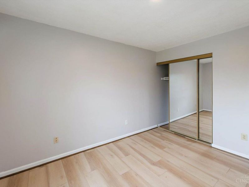 9925 Grasscreek Court, Cincinnati, OH 45231 Photo 19