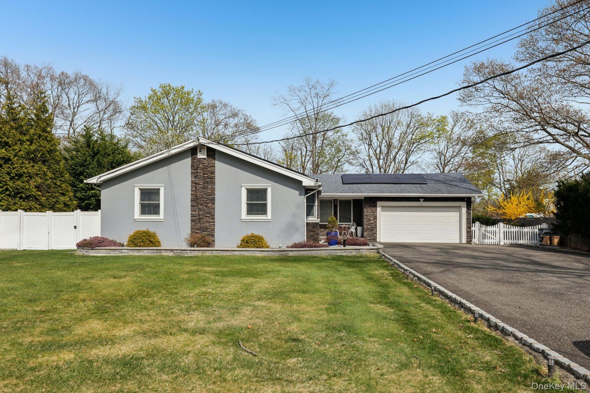 11 Mid Place Bohemia, NY 11716