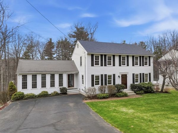 51 Clark Rd, Sturbridge, MA 01518