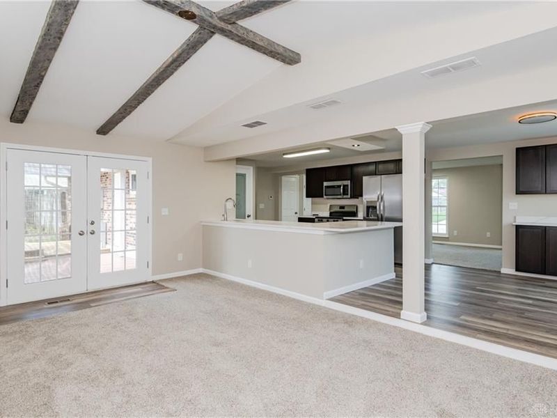 6850 Locustview Drive, Huber Heights, OH 45424 Photo 14