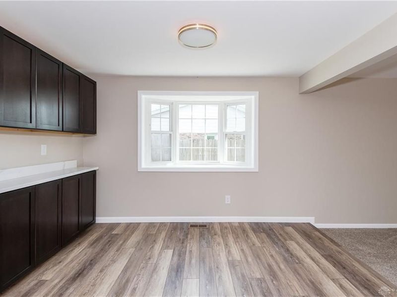 6850 Locustview Drive, Huber Heights, OH 45424 Photo 18