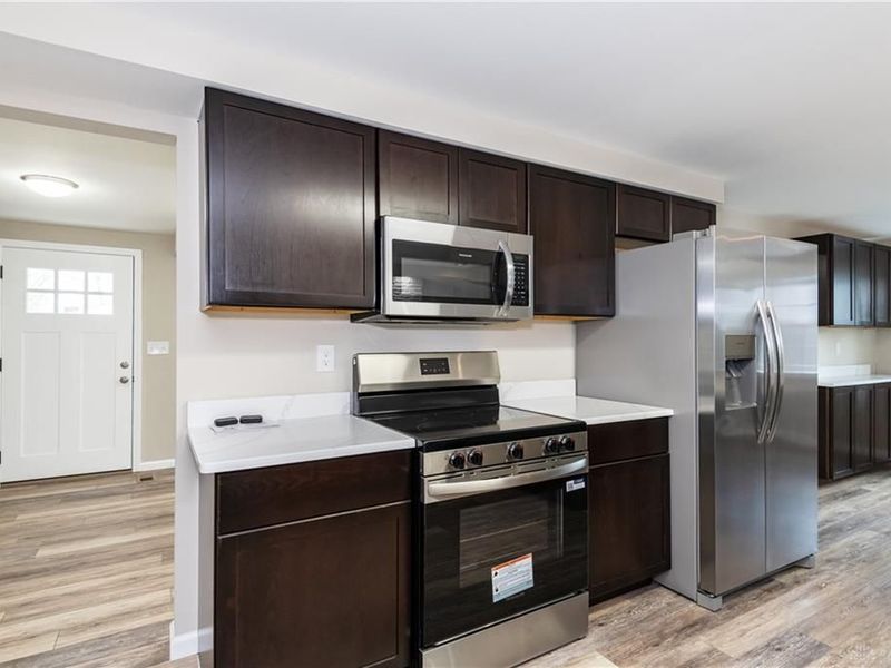 6850 Locustview Drive, Huber Heights, OH 45424 Photo 22