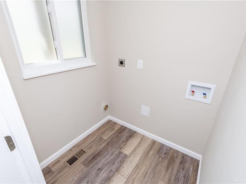 6850 Locustview Drive, Huber Heights, OH 45424 Photo 27