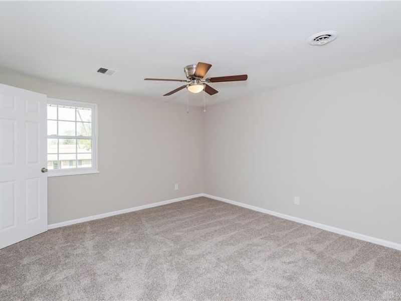 6850 Locustview Drive, Huber Heights, OH 45424 Photo 29