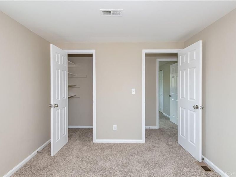 6850 Locustview Drive, Huber Heights, OH 45424 Photo 39