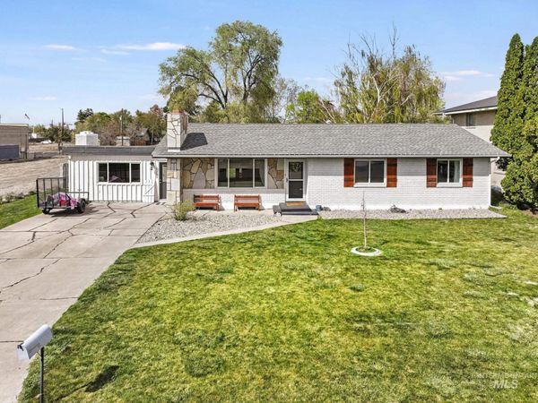 1233 Alder Dr., Twin Falls, ID 83301