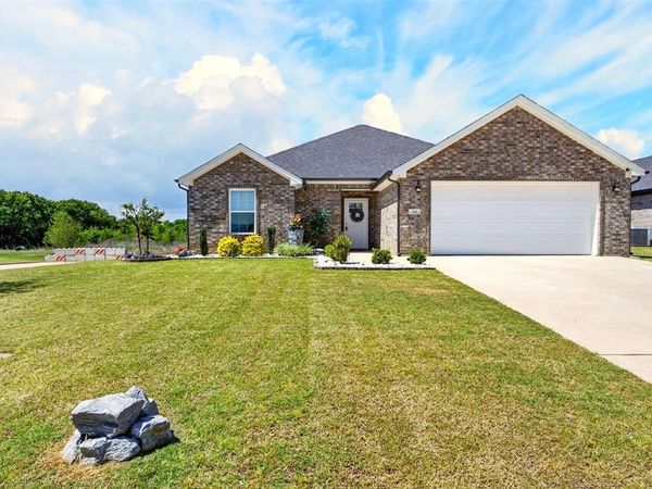100 Midway Meadows, Pottsboro, TX 75076