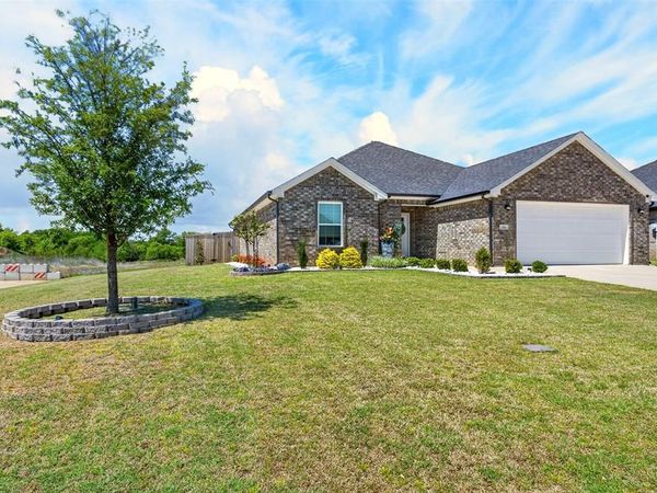 100 Midway Meadows, Pottsboro, TX 75076