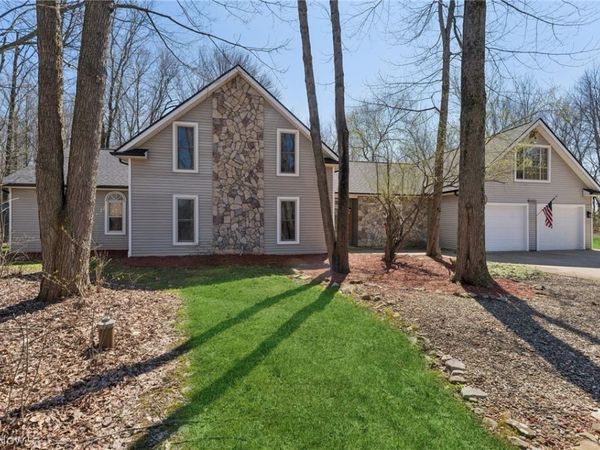 678 Wall Road , Wadsworth, OH 44281