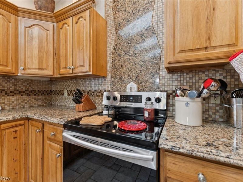 678 Wall Road, Wadsworth, OH 44281 Photo 12