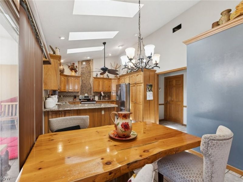 678 Wall Road, Wadsworth, OH 44281 Photo 8