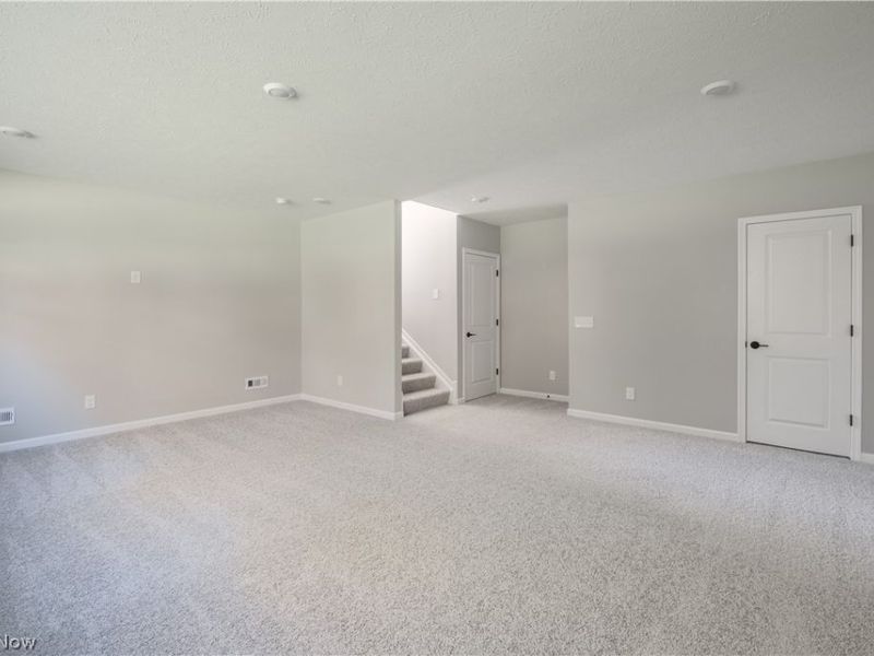 3831 Golden Wood Way, Green, OH 44685 Photo 10