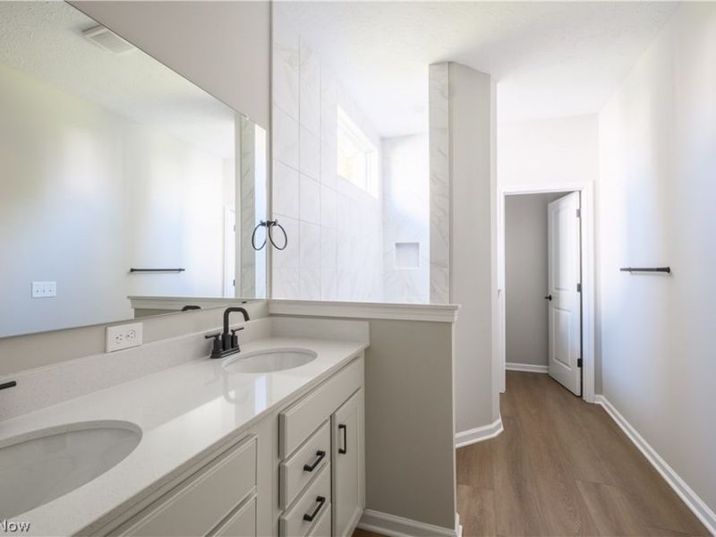 3831 Golden Wood Way, Green, OH 44685 Photo 13