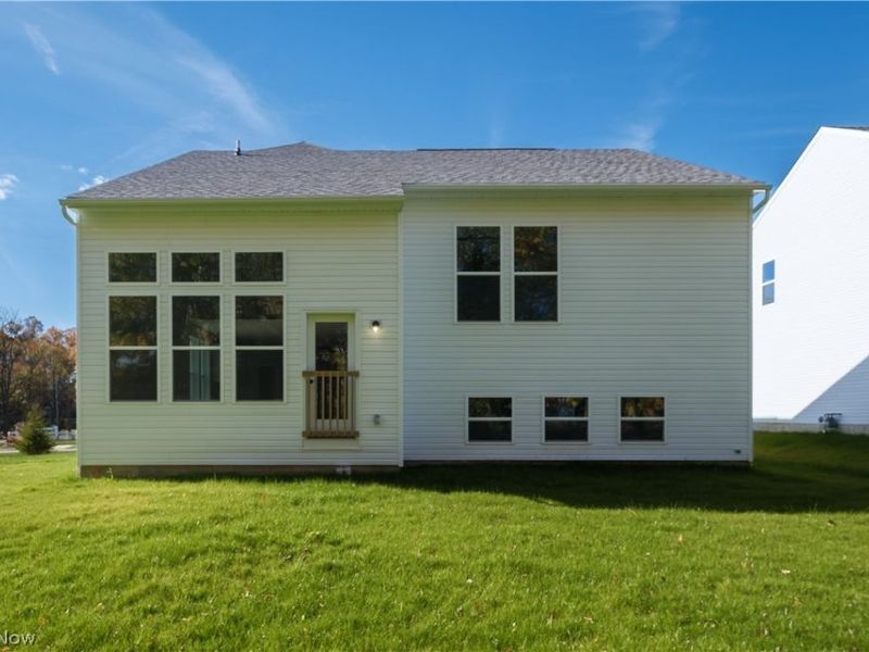 3831 Golden Wood Way, Green, OH 44685 Photo 4