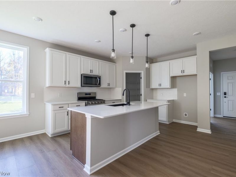 3831 Golden Wood Way, Green, OH 44685 Photo 6