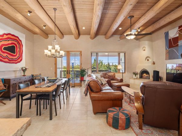 97 Avenida Aldea, Santa Fe, NM 87507