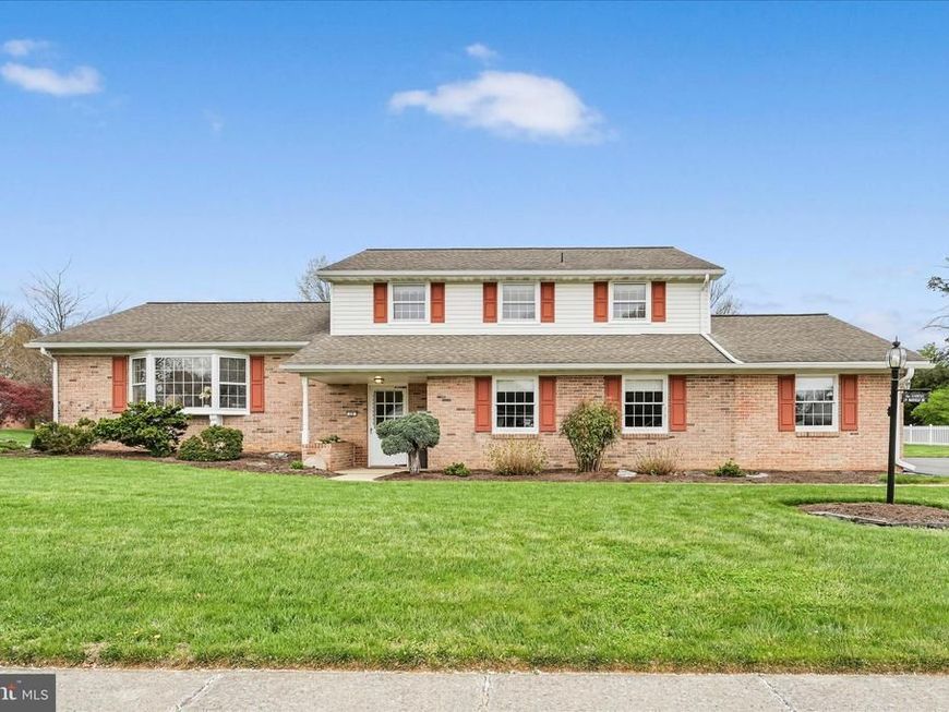 29 Mayfield Drive , Leola, PA 17540 Main Photo