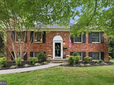1905 COOL SPRING DRIVE, ALEXANDRIA, VA 22308