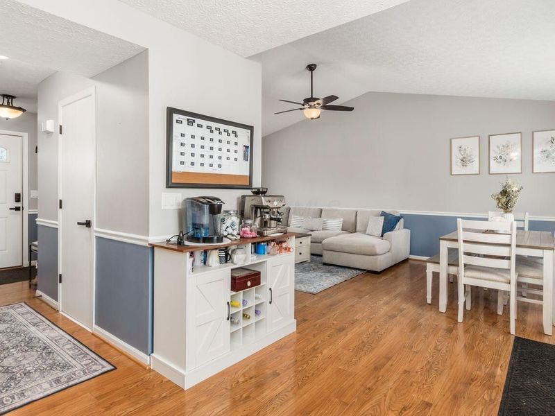 6161 Wrothston Drive, Columbus, OH 43228 Photo 13