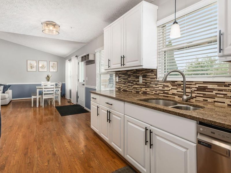 6161 Wrothston Drive, Columbus, OH 43228 Photo 15