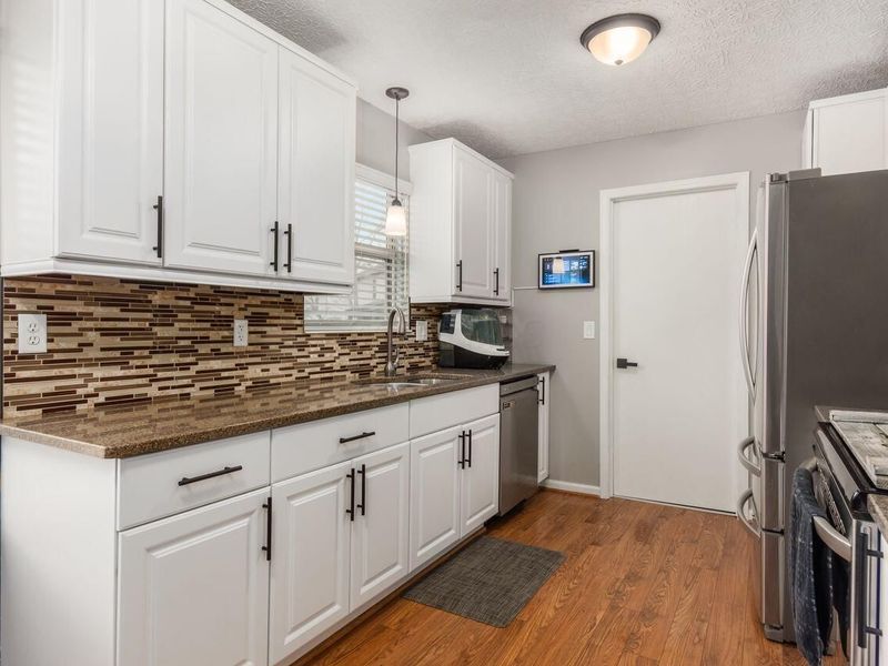 6161 Wrothston Drive, Columbus, OH 43228 Photo 16