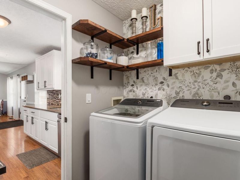 6161 Wrothston Drive, Columbus, OH 43228 Photo 17