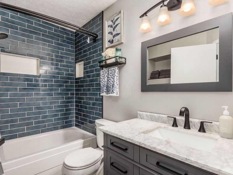 6161 Wrothston Drive, Columbus, OH 43228 Photo 22