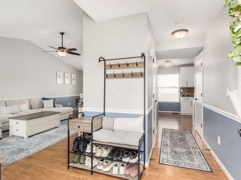 6161 Wrothston Drive, Columbus, OH 43228 Photo 5