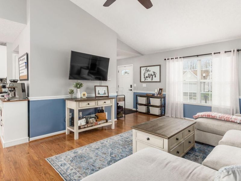 6161 Wrothston Drive, Columbus, OH 43228 Photo 8