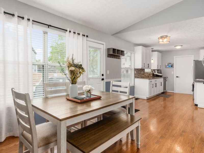 6161 Wrothston Drive, Columbus, OH 43228 Photo 9