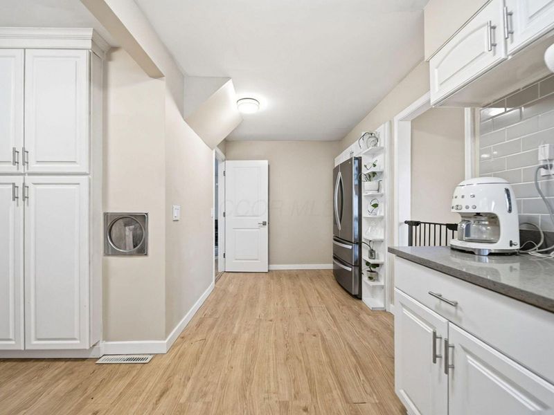 429 Carilla Lane, Columbus, OH 43228 Photo 16