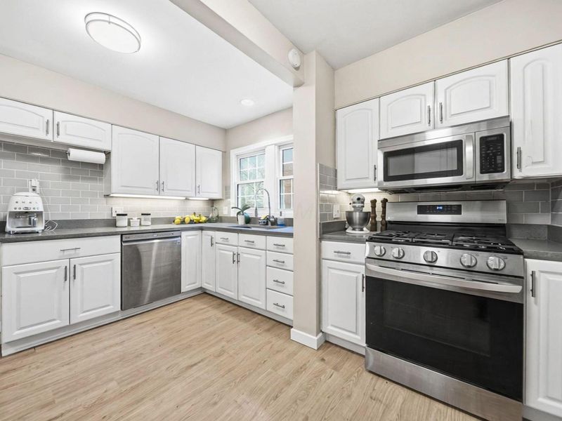 429 Carilla Lane, Columbus, OH 43228 Photo 19