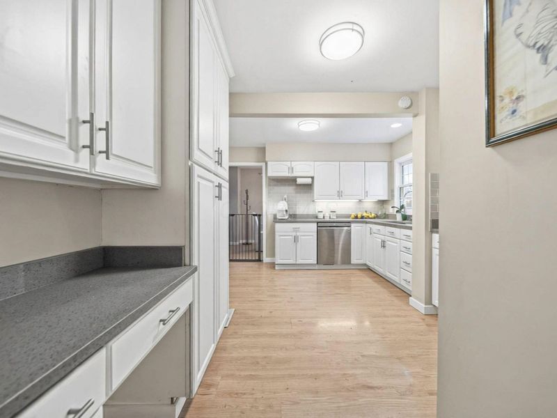 429 Carilla Lane, Columbus, OH 43228 Photo 22