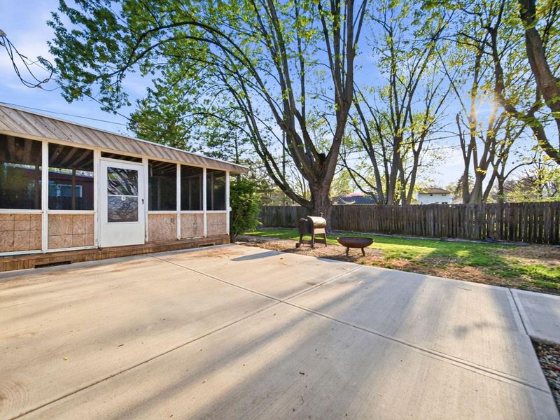 429 Carilla Lane, Columbus, OH 43228 Photo 45