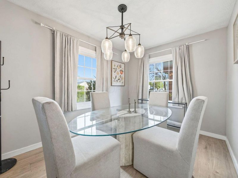 429 Carilla Lane, Columbus, OH 43228 Photo 5