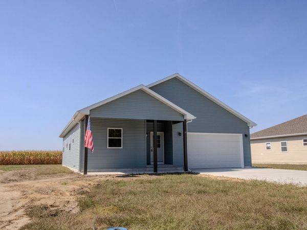 66 S Jefferson Street , Hamlet, IN 46532